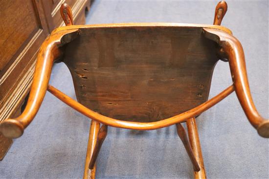 An early 19th century yew, ash and elm Windsor chair, W.2ft D.1ft 9in. H.3ft 5in.